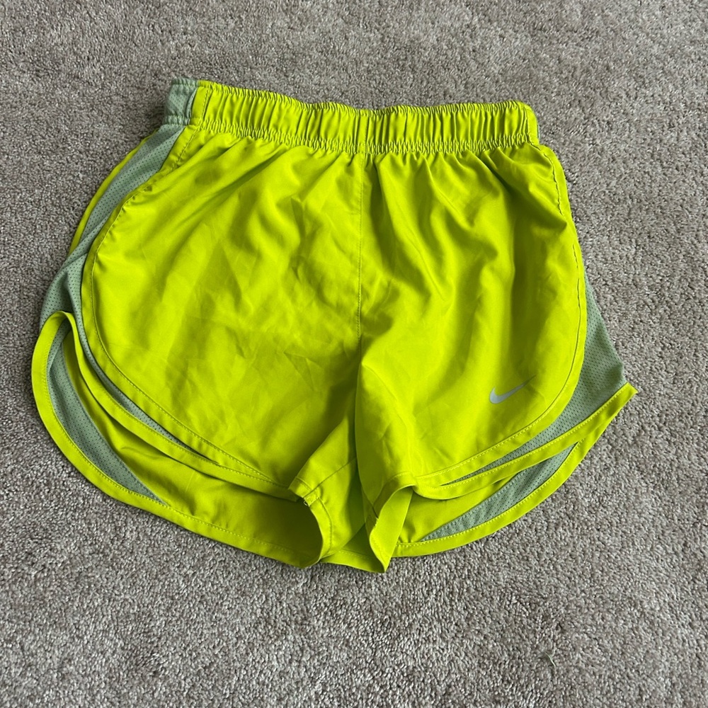 ❌sold ❌Nike Women's Neon Green/Yellow Running Shorts New Elastic Athletic XS